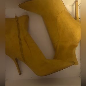 ALDO ANKLE BOOTIES SIZE 11